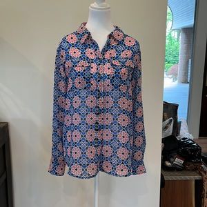 Two by Vince Camuto Geometric blouse
